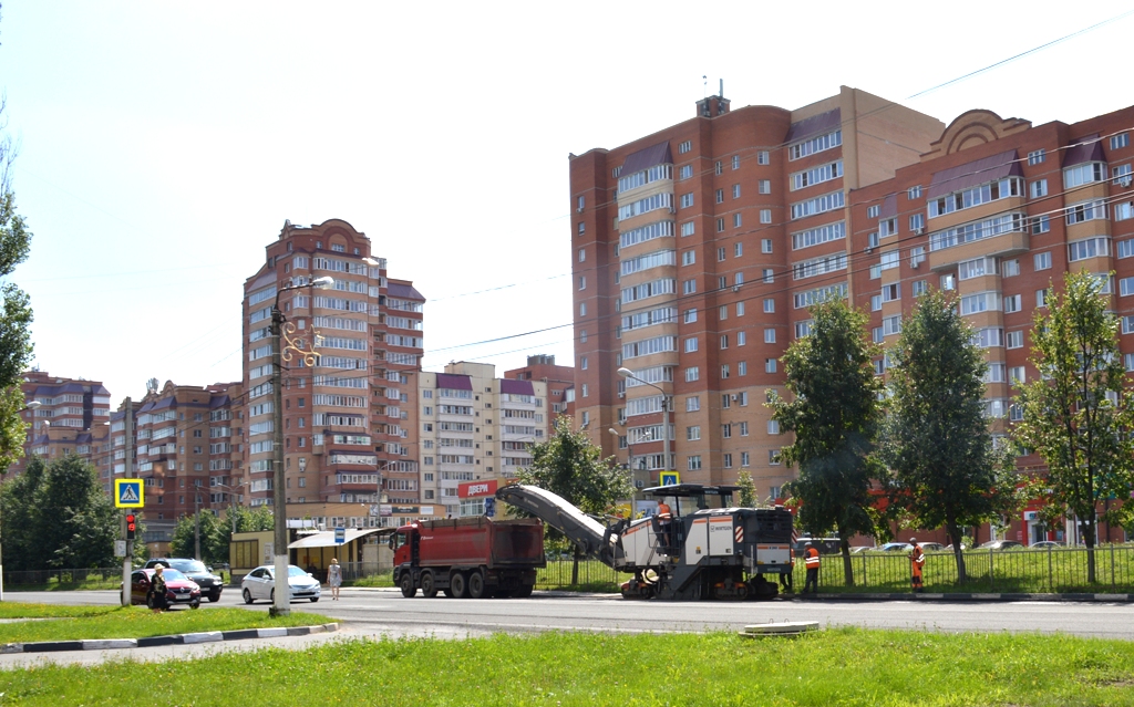 В Железногорске приступили к ремонту дороги по Ленина.